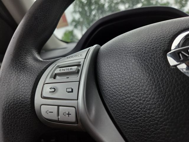 Used 2016 Black Nissan SV image 18