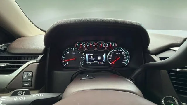 Used 2019 SUMMIT WHITE Chevrolet Premier image 15