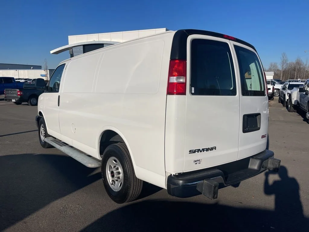 Used 2023 Summit White GMC Work Van image 3