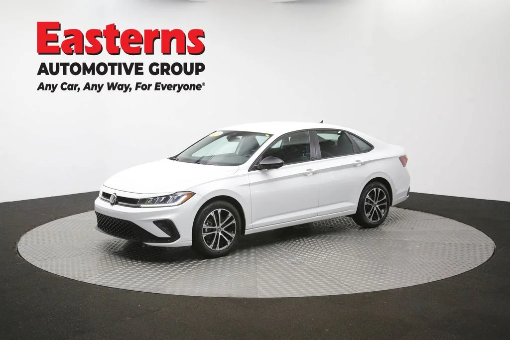 Used 2025 White Volkswagen 1.5T Sport image 55