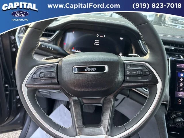 Used 2025 Gray Jeep Limited image 25