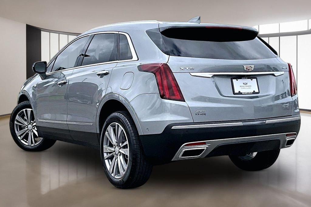 Used 2025 Silver Cadillac Premium Luxury image 12