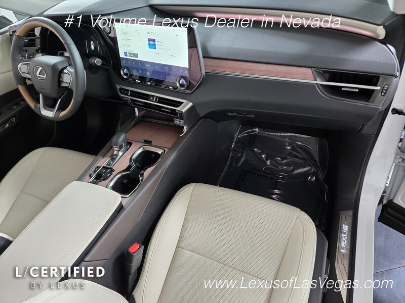 Certified Used 2026 White Pearl Lexus PREMIUM PLUS image 25