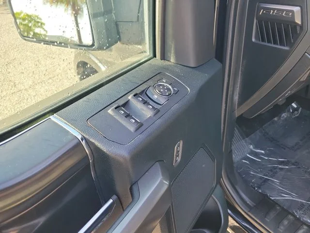 Used 2018 Black Ford XLT image 15