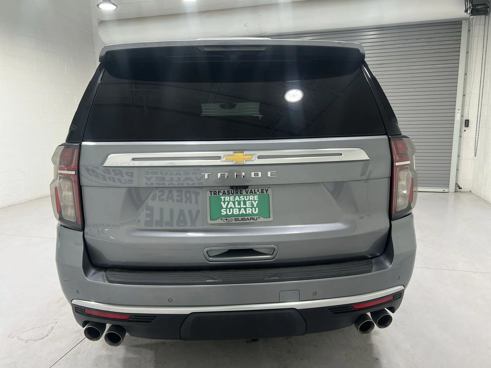 Used 2022 Gray Chevrolet High Country image 7