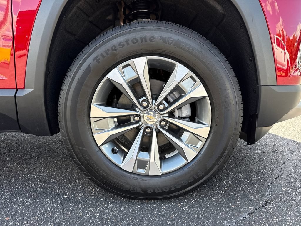 2027 Chevrolet Equinox LT - Photo 11