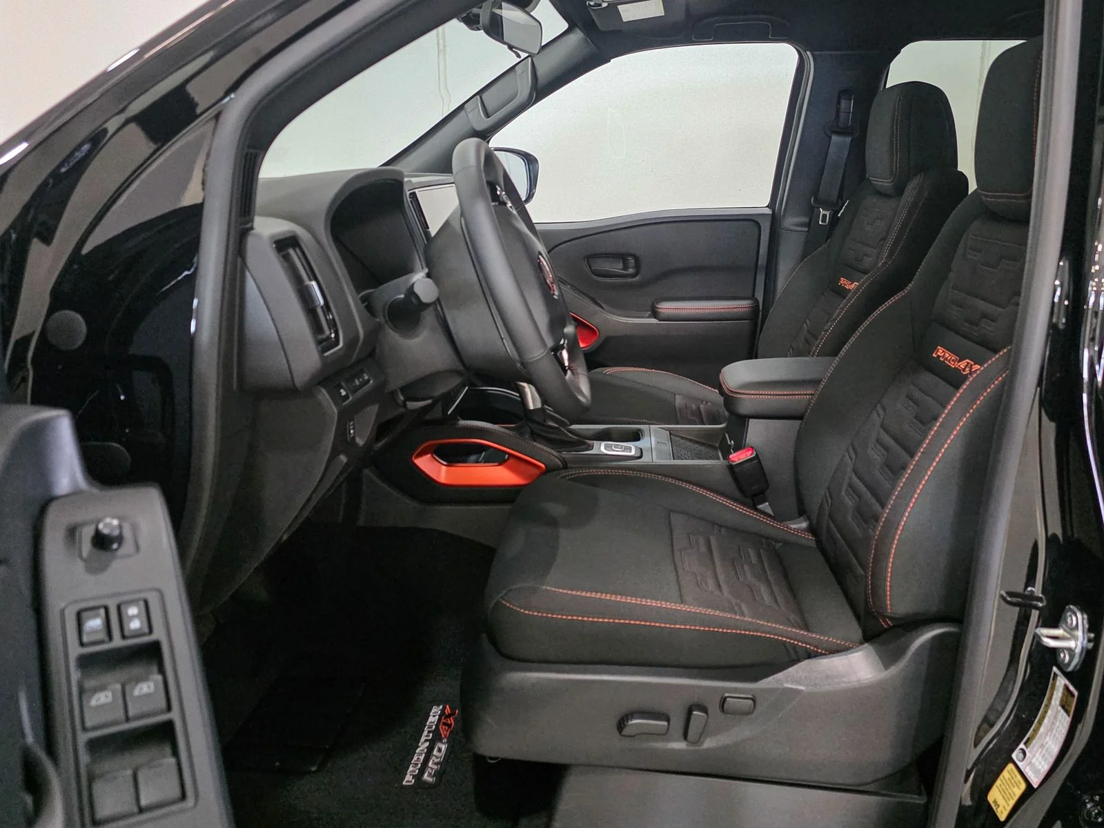 2026 Nissan Frontier PRO-4X - Photo 19