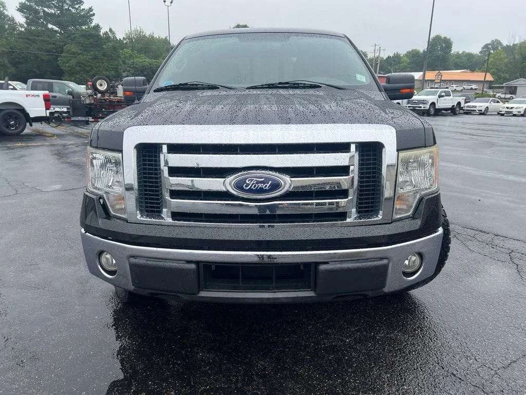 Used 2010 Black Ford XLT image 6