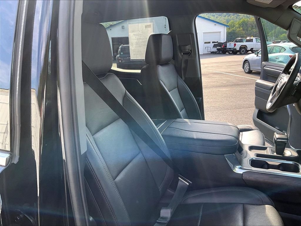 Used 2023 Black GMC SLT image 11