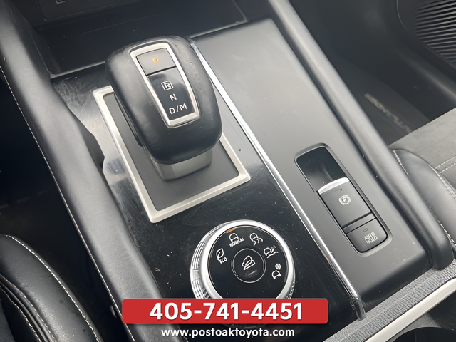 Used 2022 Gray Mitsubishi SE image 19