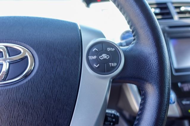 Used 2014 Silver Toyota Five image 15