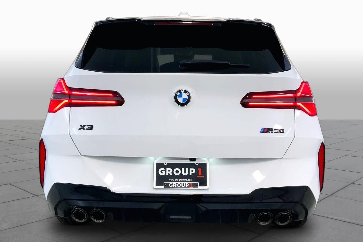 New 2026 Alpine White BMW M50 xDrive image 4