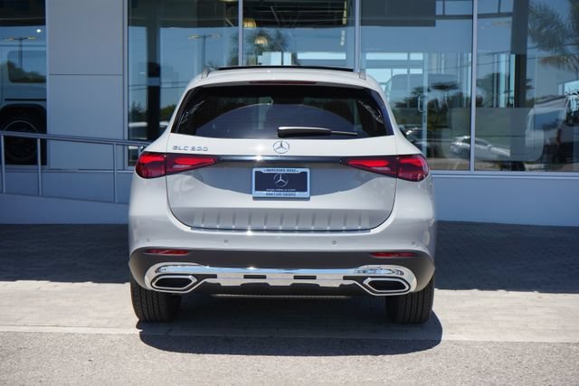New 2026 MANUFAKTUR Alpine Grey Mercedes-Benz GLC 300 image 41