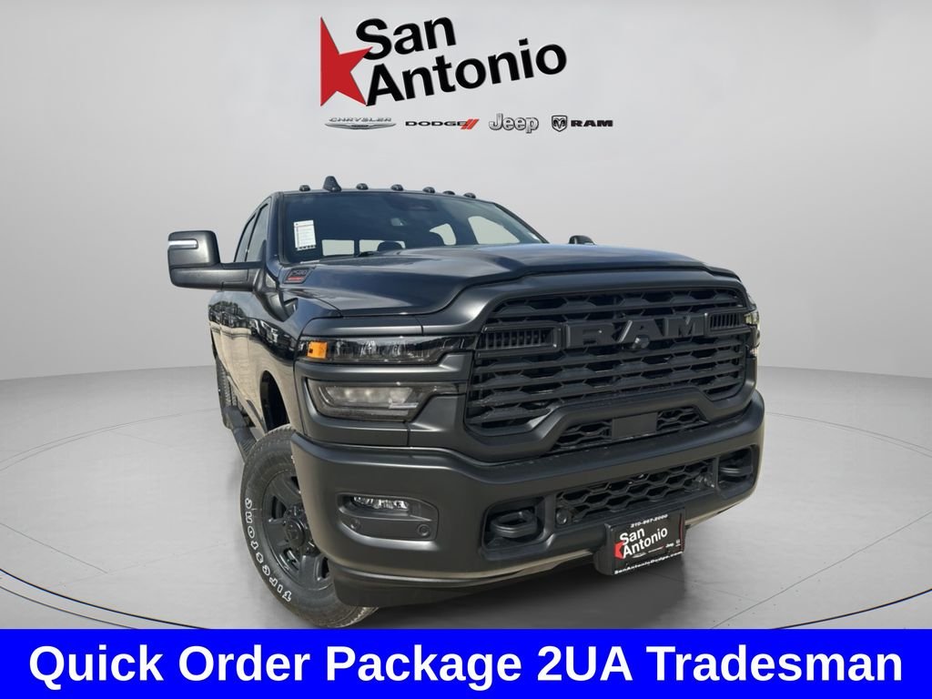 New 2026 Diamond Black Crystal Pearl-Coat Exterior Paint RAM Tradesman image 3