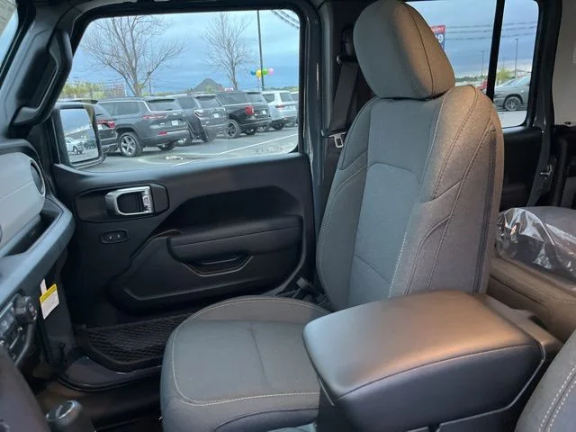 New 2026 Anvil Clearcoat Jeep Sport S image 9