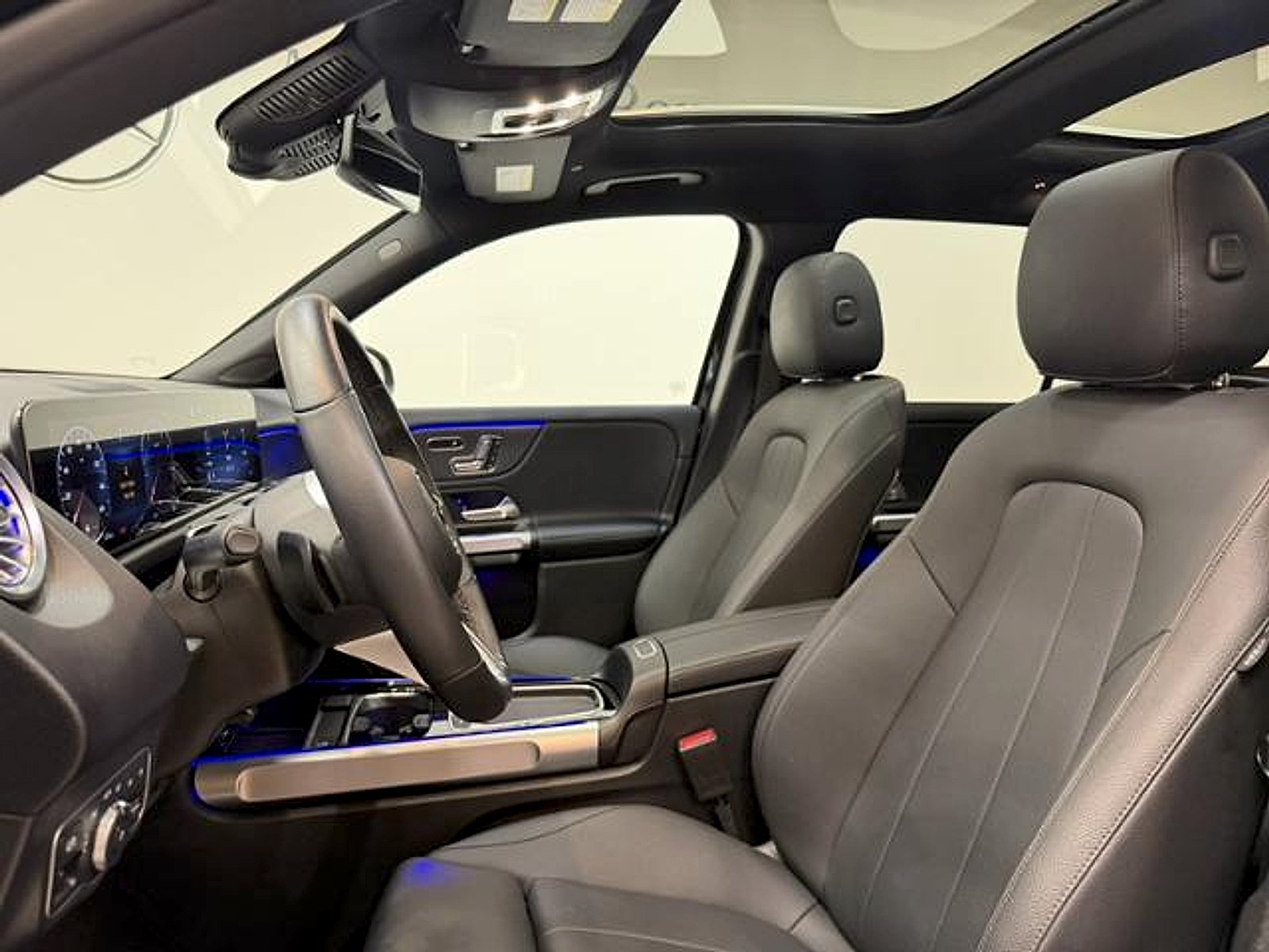 Used 2025 Night Black Mercedes-Benz  image 8