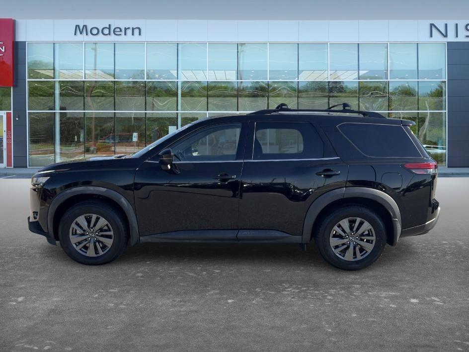 Used 2022 Super Black Nissan SV image 8