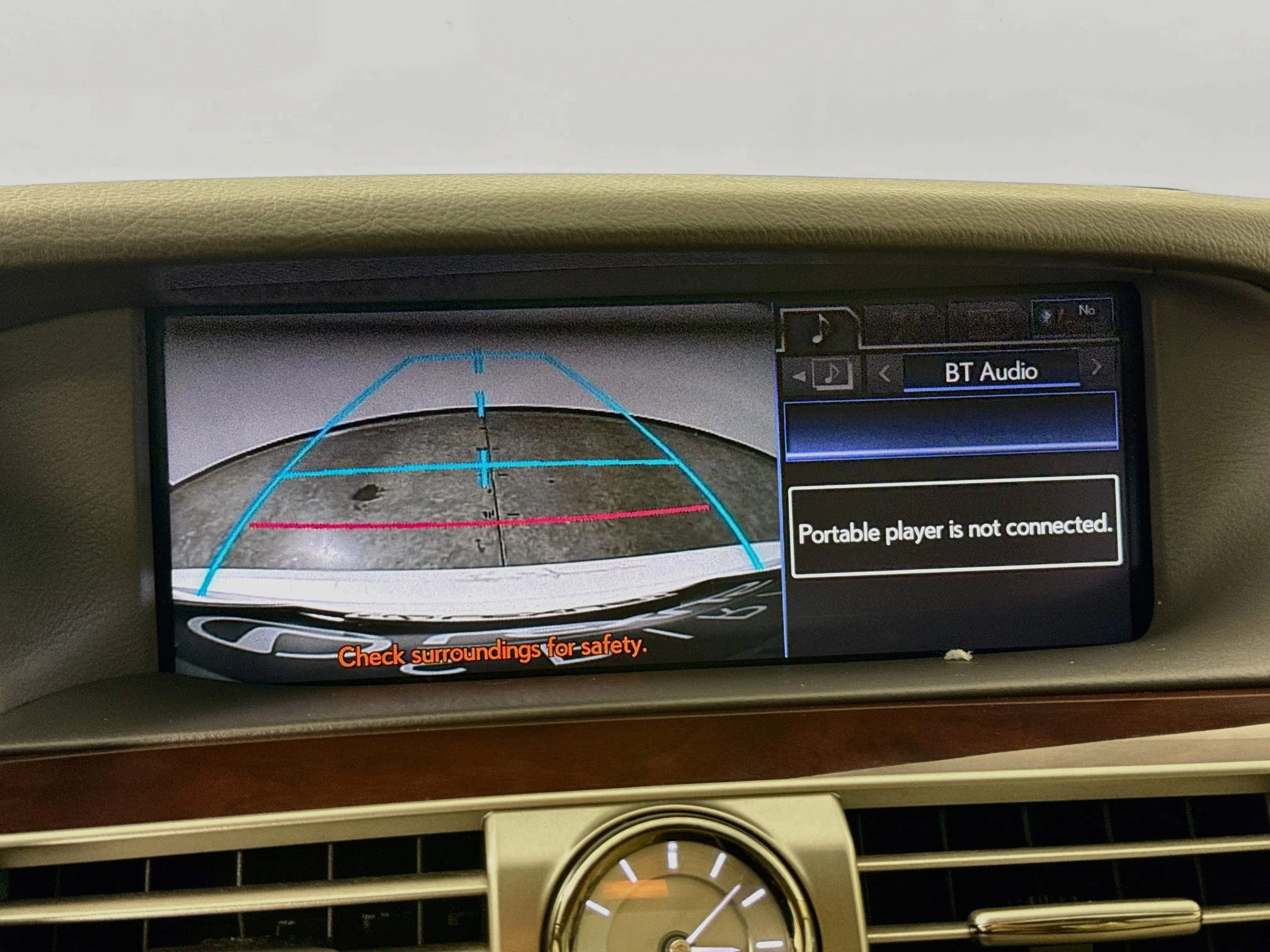 Used 2014 Starfire Pearl Lexus 460 image 17