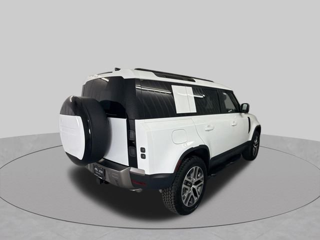 New 2026 Fuji White Land Rover S image 4