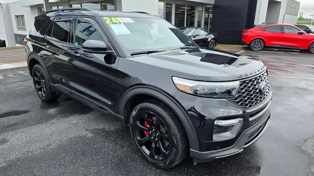 2024 Ford Explorer ST 4WD's photo