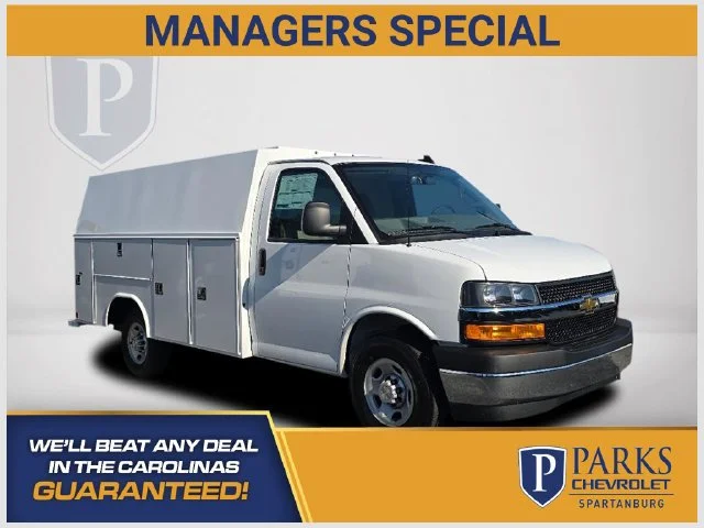 2025 Chevrolet Express Cutaway