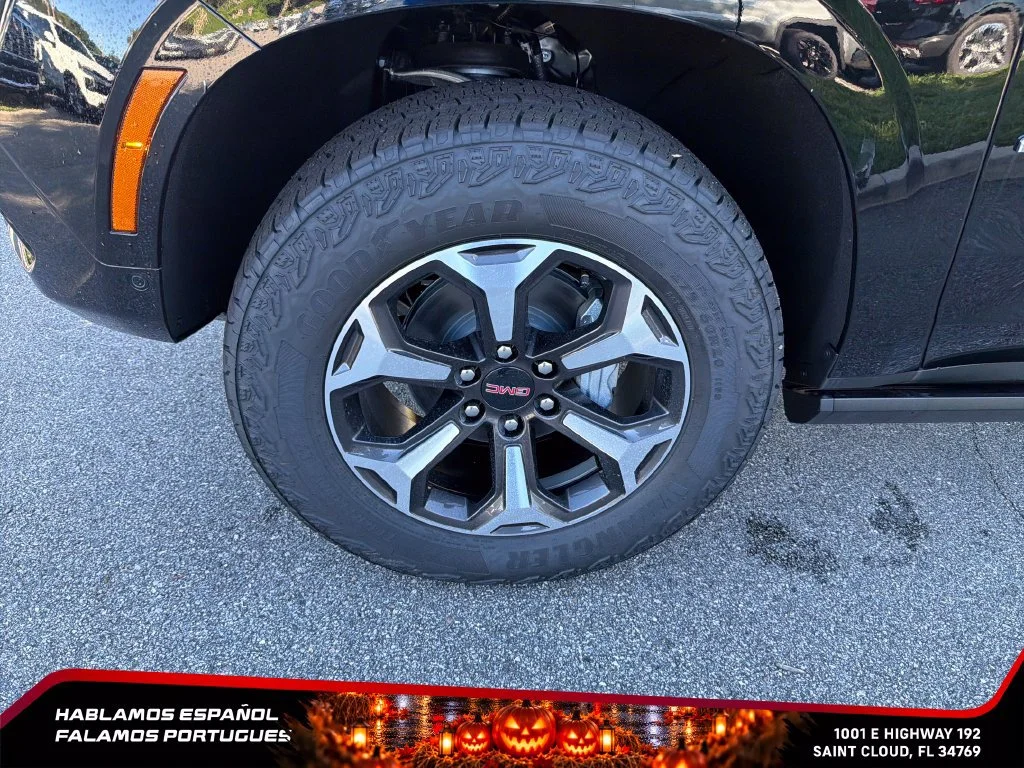 New 2026 Onyx Black GMC AT4 Ultimate image 10