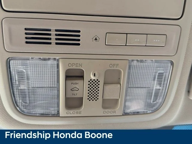 Used 2013 Red Honda EX-L image 29