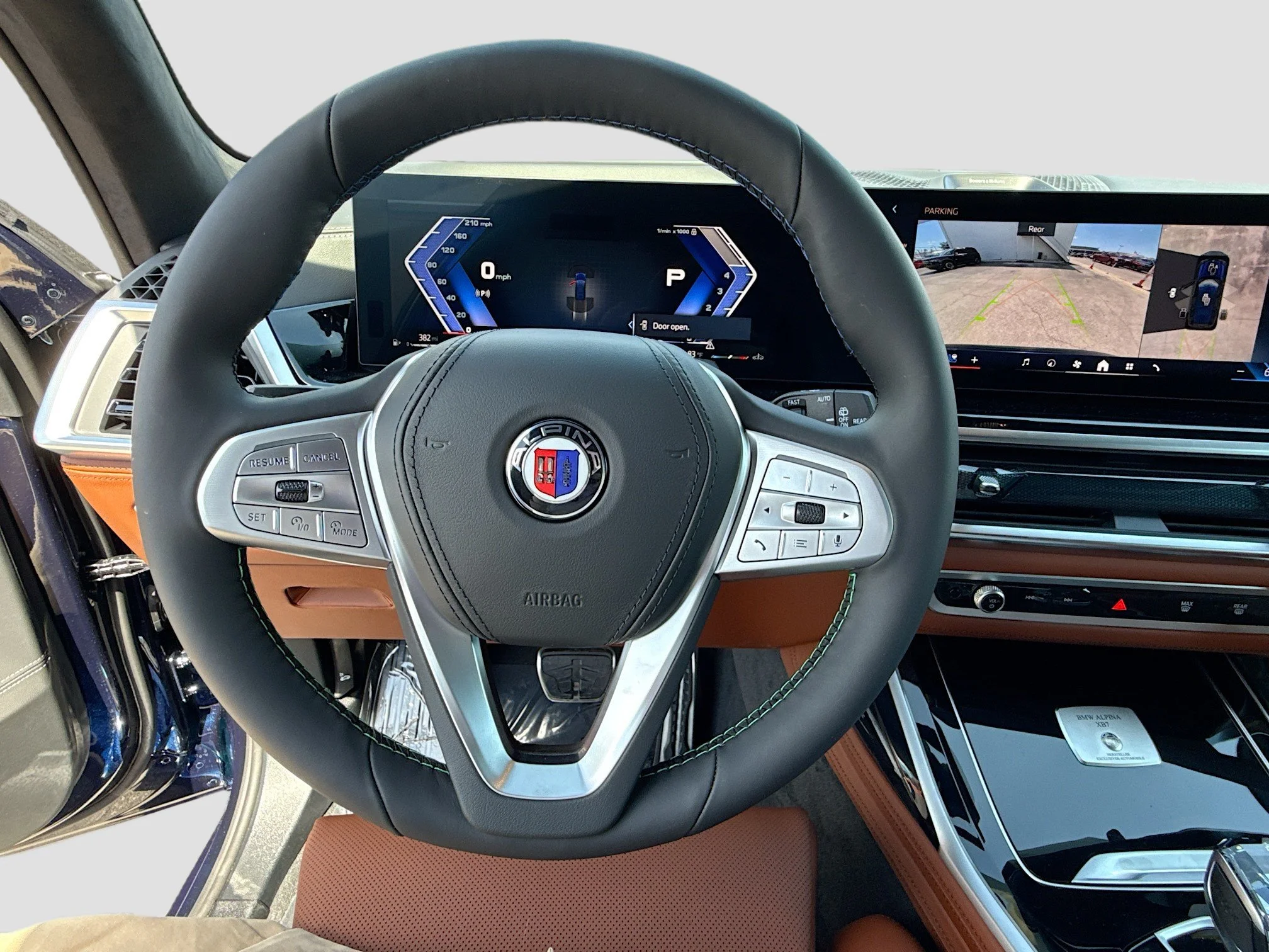 New 2026 Tanzanite Blue II Metallic BMW ALPINA XB7 image 43