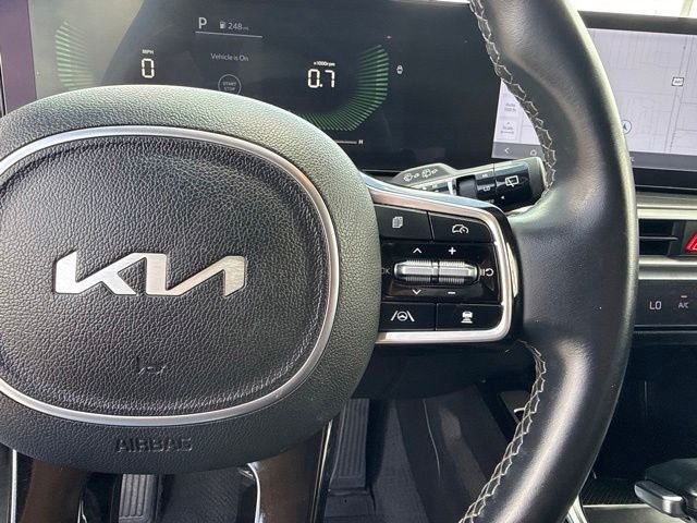Used 2024 Silver Kia S image 29
