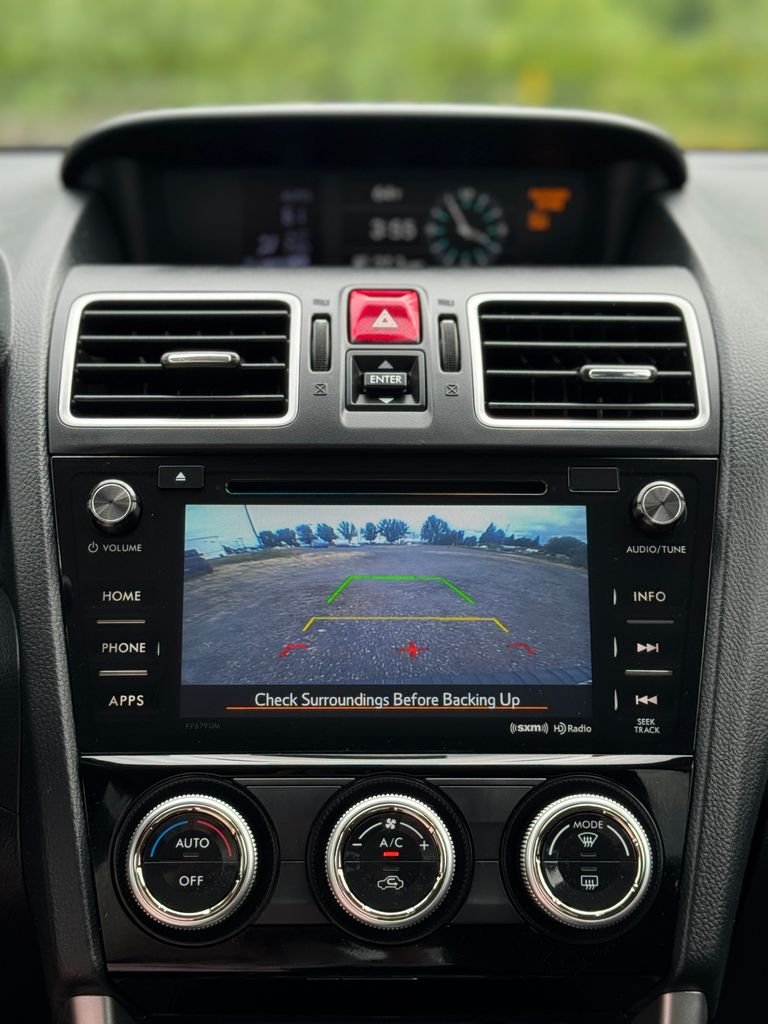 Used 2018 Ice Silver Metallic Subaru 2.5i Premium image 18