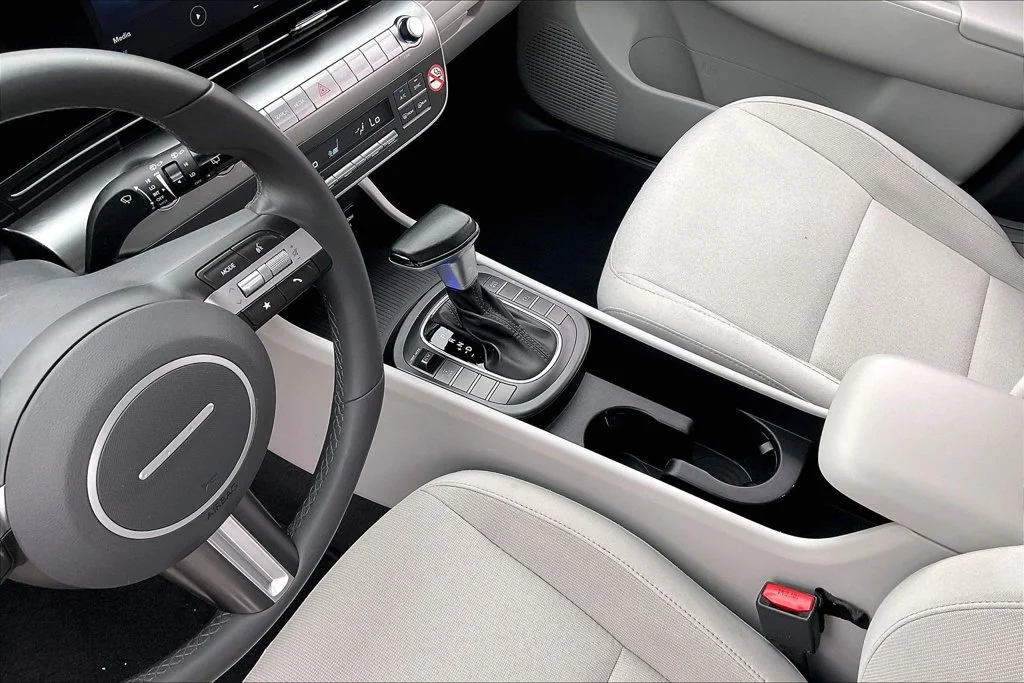 Used 2024 Blue Hyundai SEL image 17