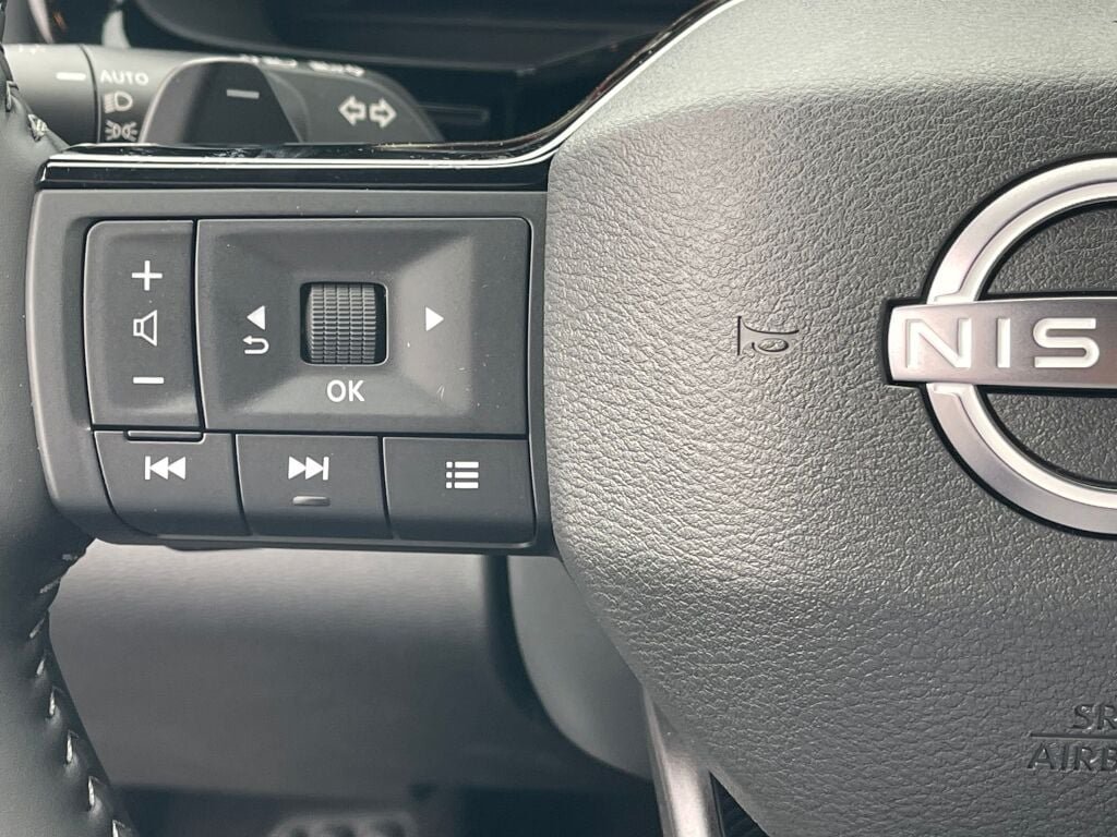 New 2026 Everest White Pearl Tricoat Nissan SL image 17