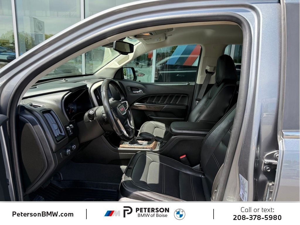Used 2022 Gray GMC Denali image 12