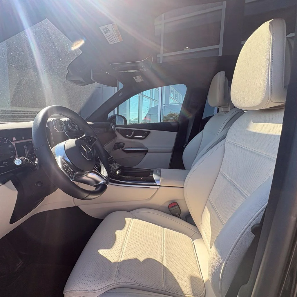 Used 2025 Black Mercedes-Benz GLC 300 image 10