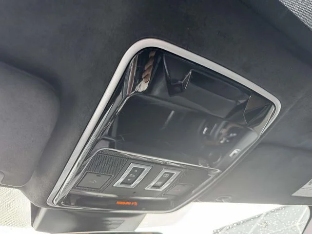 Used 2019 Black Land Rover 5.0L V8 Supercharged image 34