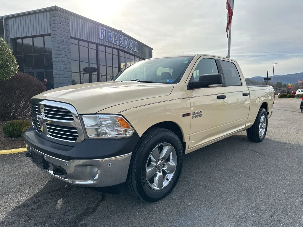 2016 RAM 1500 Big Horn 4x4 Crew Cab 6'4's photo