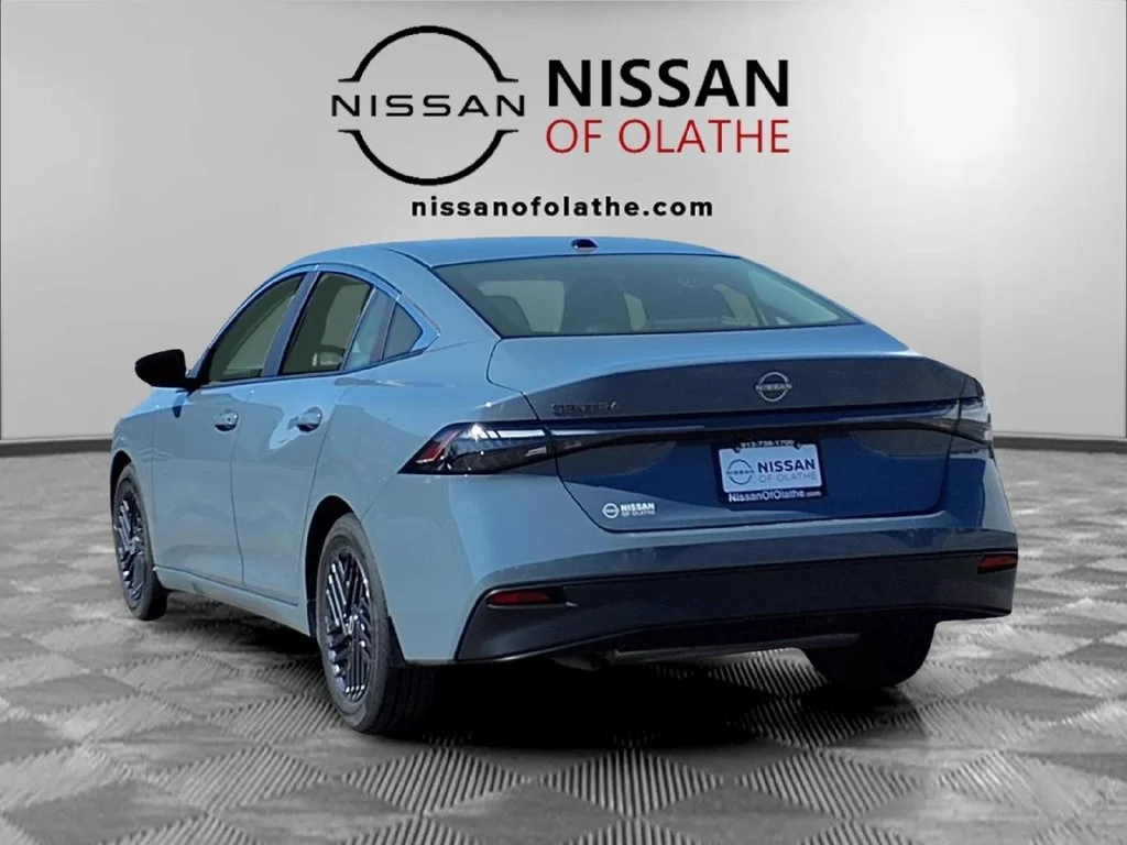 Used 2026 Gray Nissan SV image 5