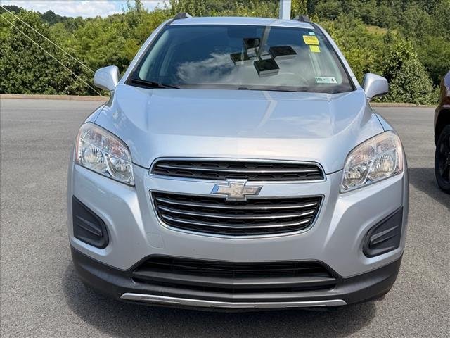 Used 2016 Silver Ice Metallic Chevrolet LT image 3
