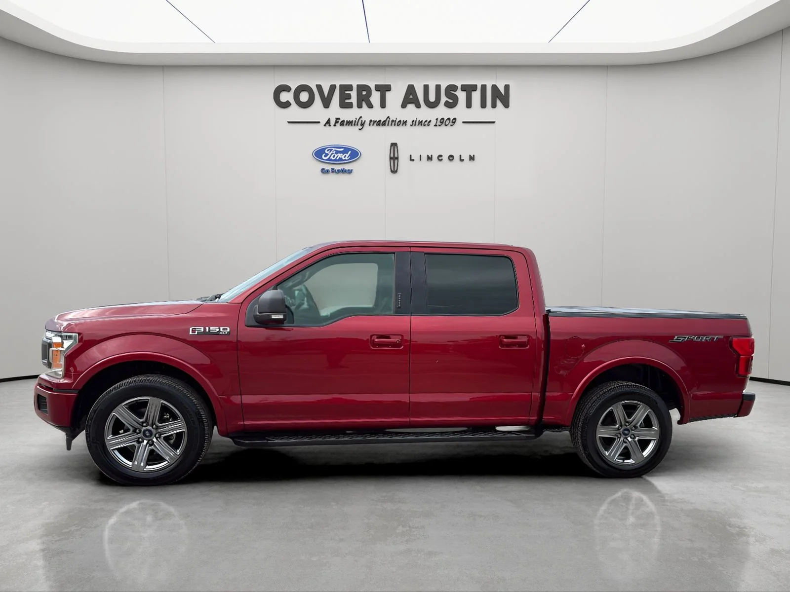 Used 2019 Red Ford XLT image 2