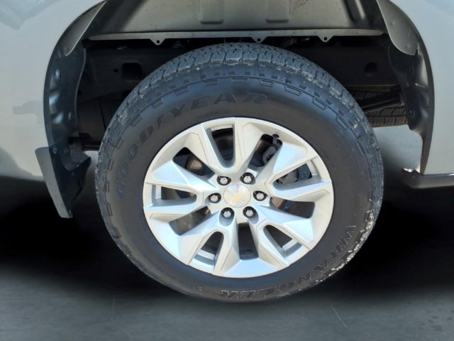 Used 2023 Gray Chevrolet Custom image 13