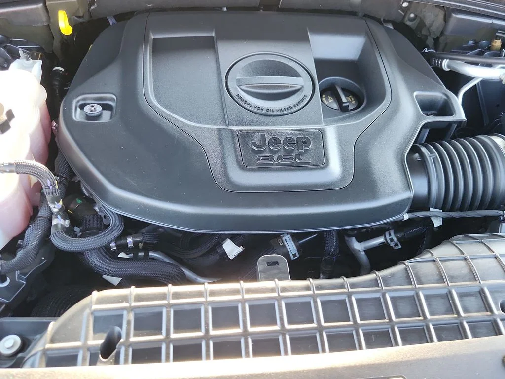 Used 2022 Gray Jeep Overland image 17