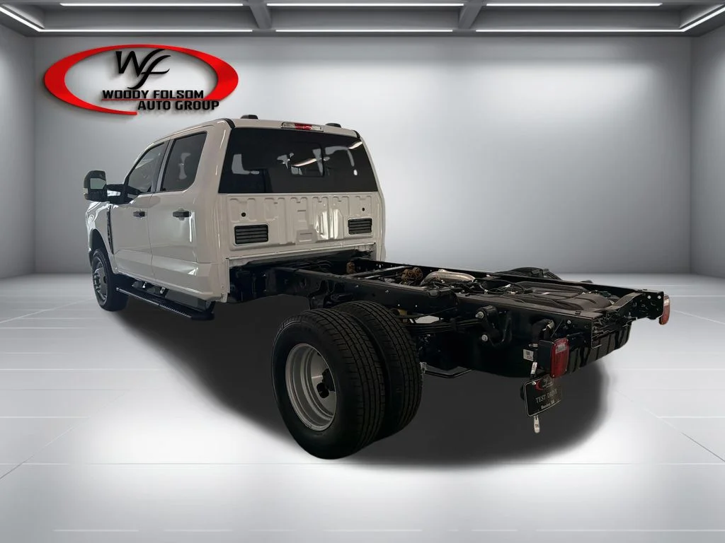 New 2027 White Ford XL image 9
