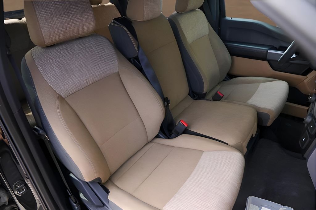2023 Ford F-150 XLT - Photo 32
