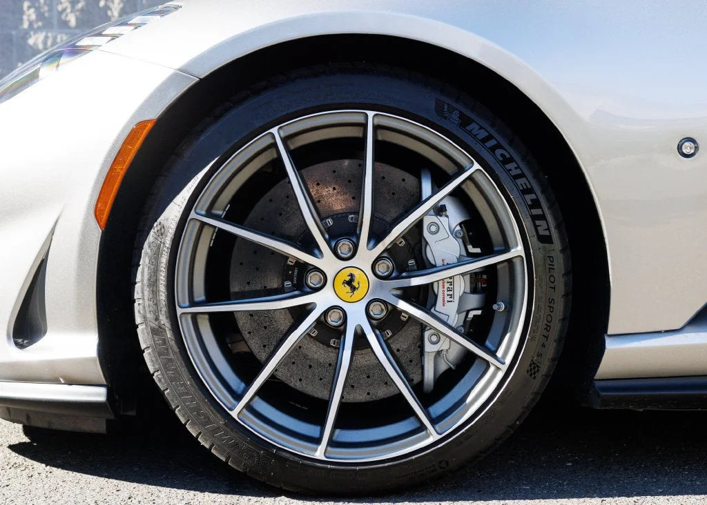 Certified Used 2023 Aluminum Lucido Ferrari Base image 13