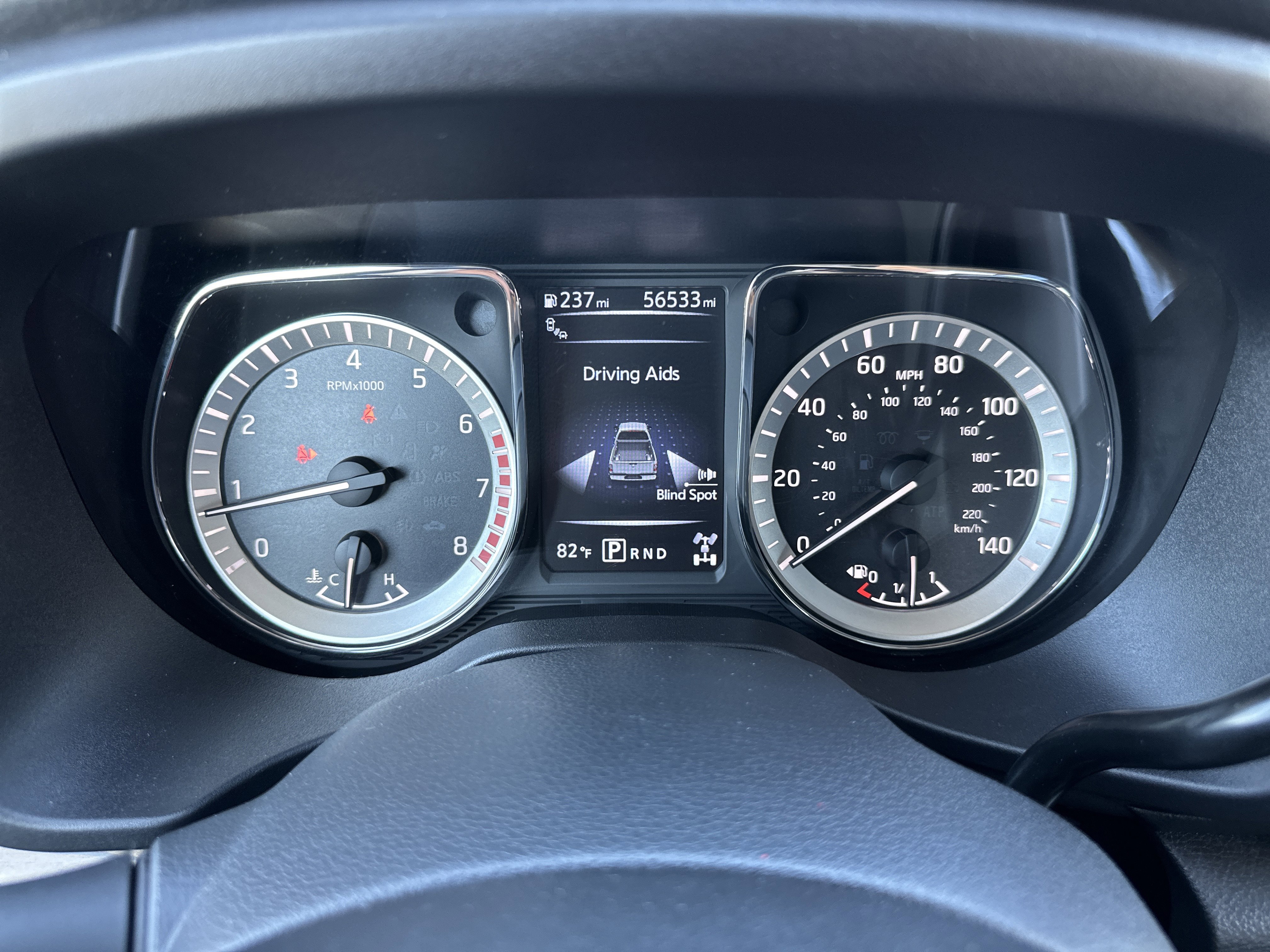Used 2018 Pearl White Nissan SL image 26