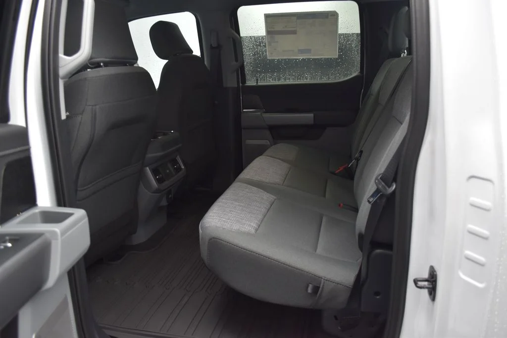 New 2026 Oxford White Ford F-350® XLT image 19