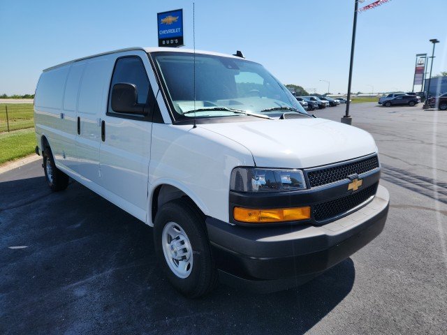 2025 Chevrolet Express Cargo Work Van - Photo 19
