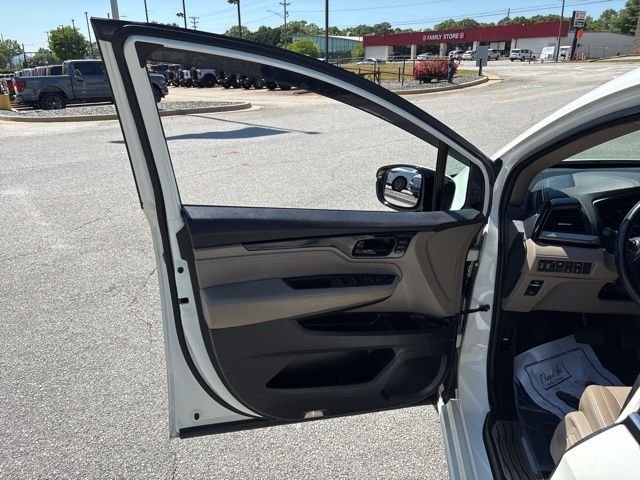 Used 2019 White Honda Elite image 10