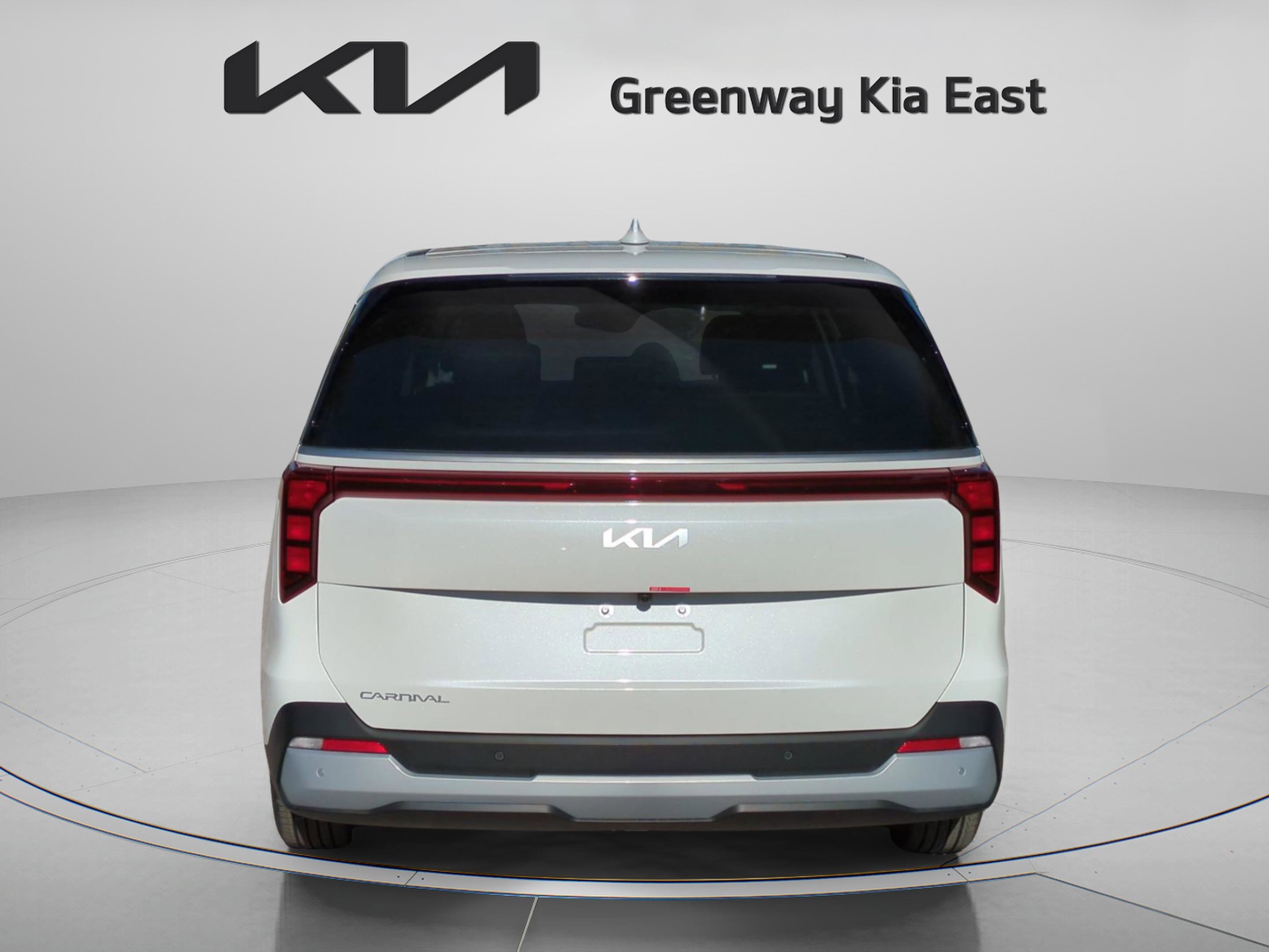 New 2026 Snow White Pearl Kia LXS image 6