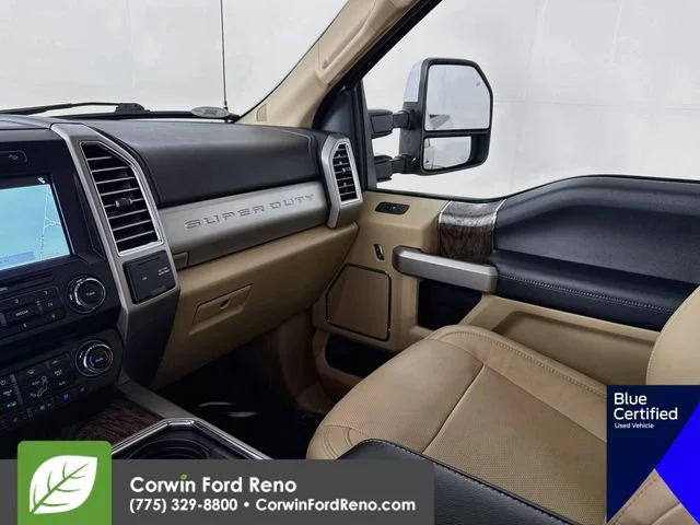 Certified Used 2017 White Gold Metallic Ford Lariat image 27